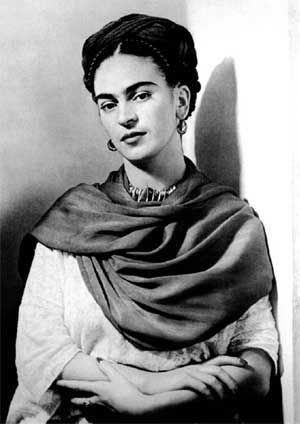 Frida Kahlo : Öz gerçəkliyinin rəssamı