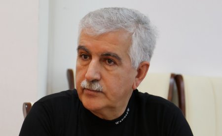 Mahir N. Qarayevdən iki şeir