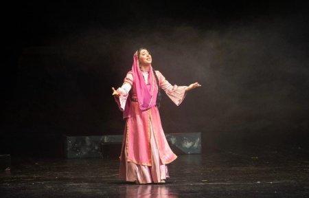 Naxçıvan Dövlət Milli Dram Teatrının Bakı qastrolu uğurla başa çatıb